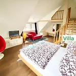 וילה Emg In Alleinlage Mit Privatsee Jacuzzi Und Sauna Fuer Bis Zu 22 Personen Bei Osnabrueck Preußisch Oldendorf