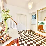 Emg In Alleinlage Mit Privatsee Jacuzzi Und Sauna Fuer Bis Zu 22 Personen Bei Osnabrueck *