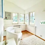 Emg In Alleinlage Mit Privatsee Jacuzzi Und Sauna Fuer Bis Zu 22 Personen Bei Osnabrueck