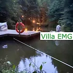 וילה Emg In Alleinlage Mit Privatsee Jacuzzi Und Sauna Fuer Bis Zu 22 Personen Bei Osnabrueck
