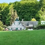 Emg In Alleinlage Mit Privatsee Jacuzzi Und Sauna Fuer Bis Zu 22 Personen Bei Osnabrueck וילה