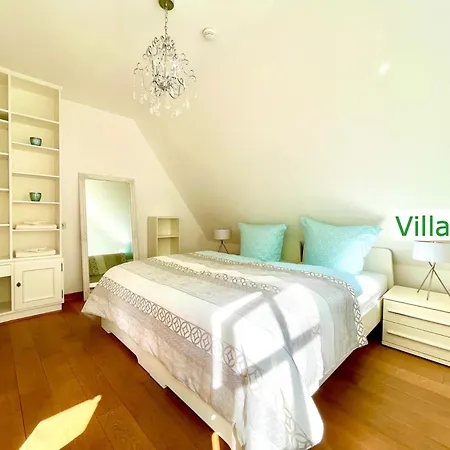 Emg Osnabrueck Bielefeld In Preussisch-oldendorf, Alleinlage, Eigene Wald Und See, Jacuzzi, Sauna Fuer Familien Gruppen Bis 20 Personen Villa