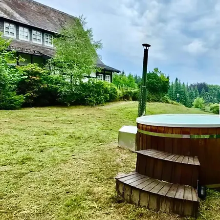 Emg Osnabrueck Bielefeld In Preussisch-oldendorf, Alleinlage, Eigene Wald Und See, Jacuzzi, Sauna Fuer Familien Gruppen Bis 20 Personen Villa