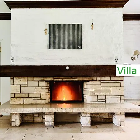 Emg Osnabrueck Bielefeld In Preussisch-oldendorf, Alleinlage, Eigene Wald Und See, Jacuzzi, Sauna Fuer Familien Gruppen Bis 20 Personen Villa *