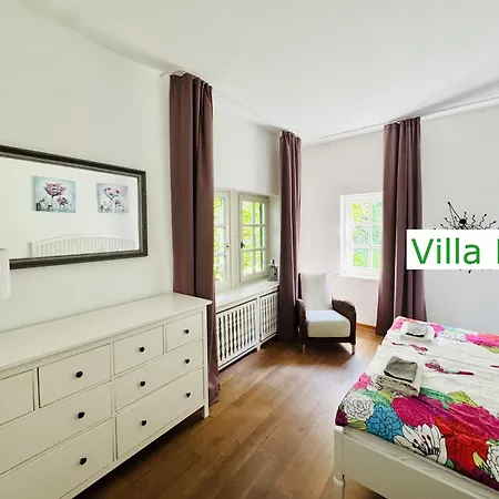 Emg Osnabrueck Bielefeld In Preussisch-oldendorf, Alleinlage, Eigene Wald Und See, Jacuzzi, Sauna Fuer Familien Gruppen Bis 20 Personen * Preußisch Oldendorf