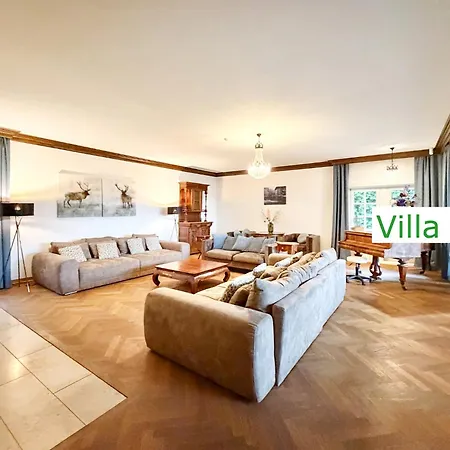Emg In Alleinlage Mit Privatsee Jacuzzi Und Sauna Fuer Bis Zu 22 Personen Bei Osnabrueck