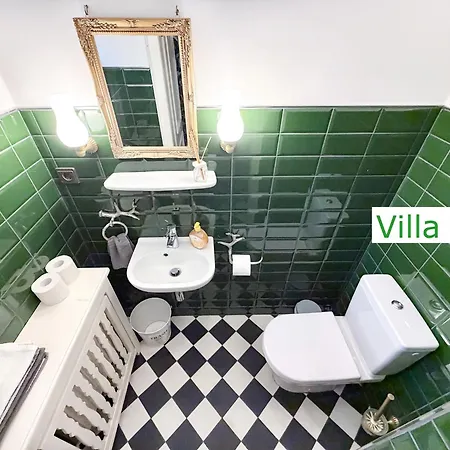 Villa Emg In Alleinlage Mit Privatsee Jacuzzi Und Sauna Fuer Bis Zu 22 Personen Bei Osnabrueck