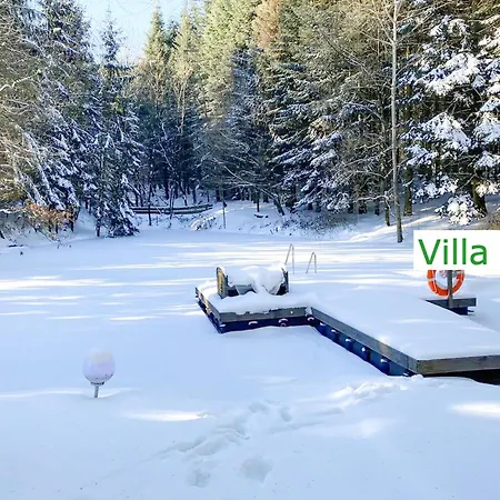 Emg In Alleinlage Mit Privatsee Jacuzzi Und Sauna Fuer Bis Zu 22 Personen Bei Osnabrueck Villa *