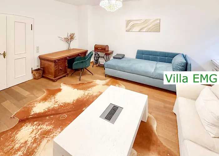 Emg In Alleinlage Mit Privatsee Jacuzzi Und Sauna Fuer Bis Zu 22 Personen Bei Osnabrueck Villa *