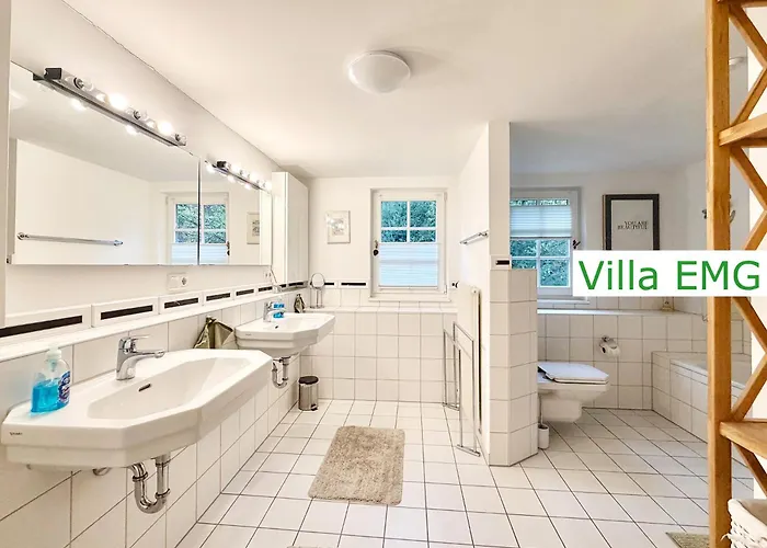 Emg In Alleinlage Mit Privatsee Jacuzzi Und Sauna Fuer Bis Zu 22 Personen Bei Osnabrueck * Preussisch Oldendorf