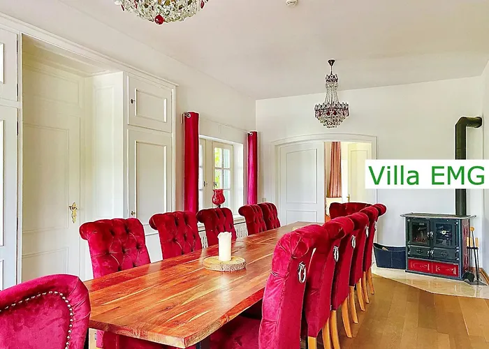 Emg In Alleinlage Mit Privatsee Jacuzzi Und Sauna Fuer Bis Zu 22 Personen Bei Osnabrueck Preussisch Oldendorf