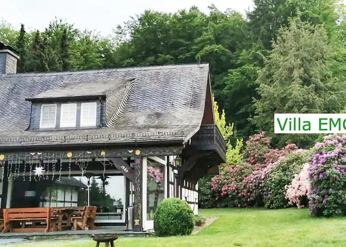 Emg In Alleinlage Mit Privatsee Jacuzzi Und Sauna Fuer Bis Zu 22 Personen Bei Osnabrueck